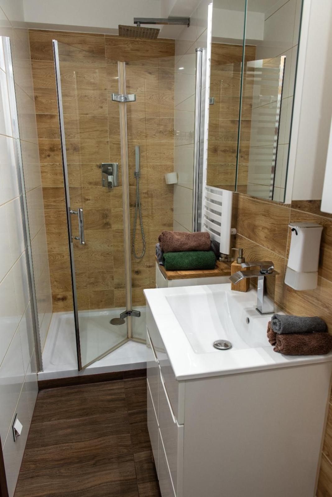 Apartament Crooked Stairs Жельона Гора Екстериор снимка