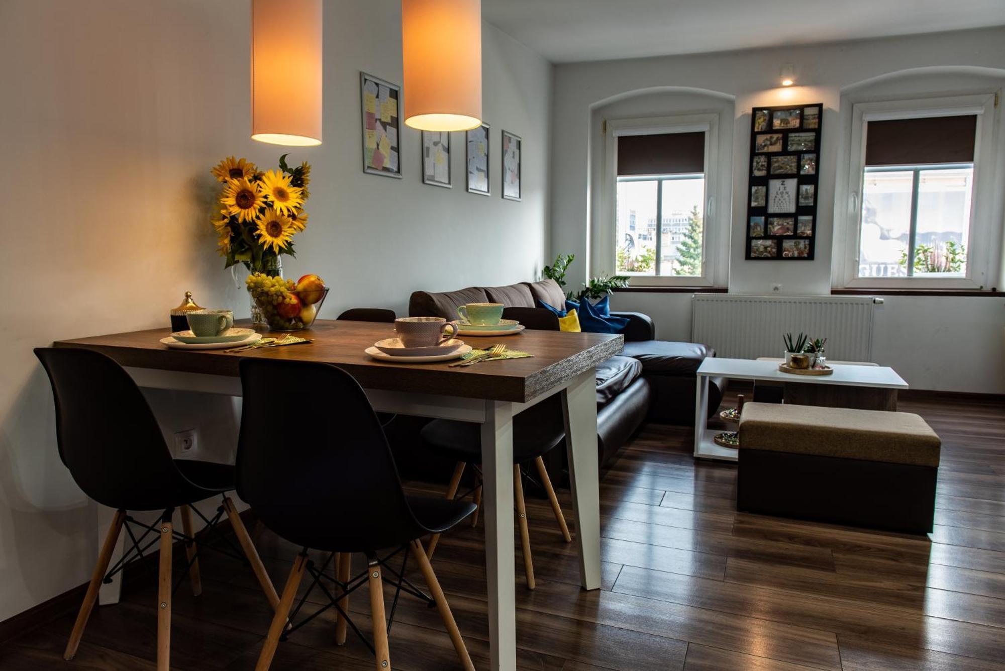 Apartament Crooked Stairs Жельона Гора Екстериор снимка