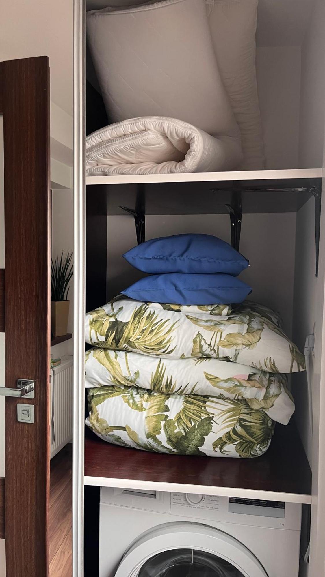 Apartament Crooked Stairs Жельона Гора Екстериор снимка