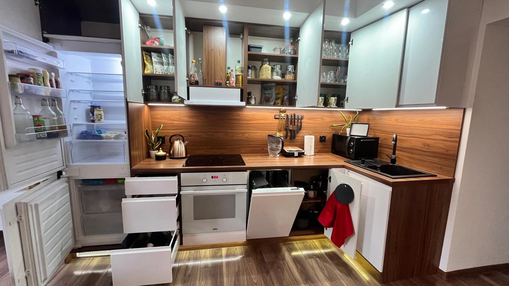 Apartament Crooked Stairs Жельона Гора Екстериор снимка
