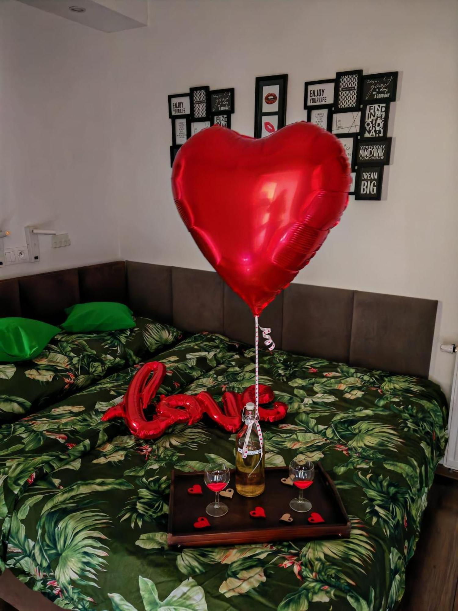Apartament Crooked Stairs Жельона Гора Екстериор снимка